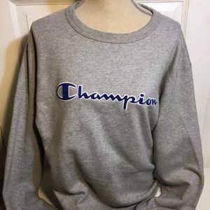 Size Medium Men’s Champion Sweatshirt